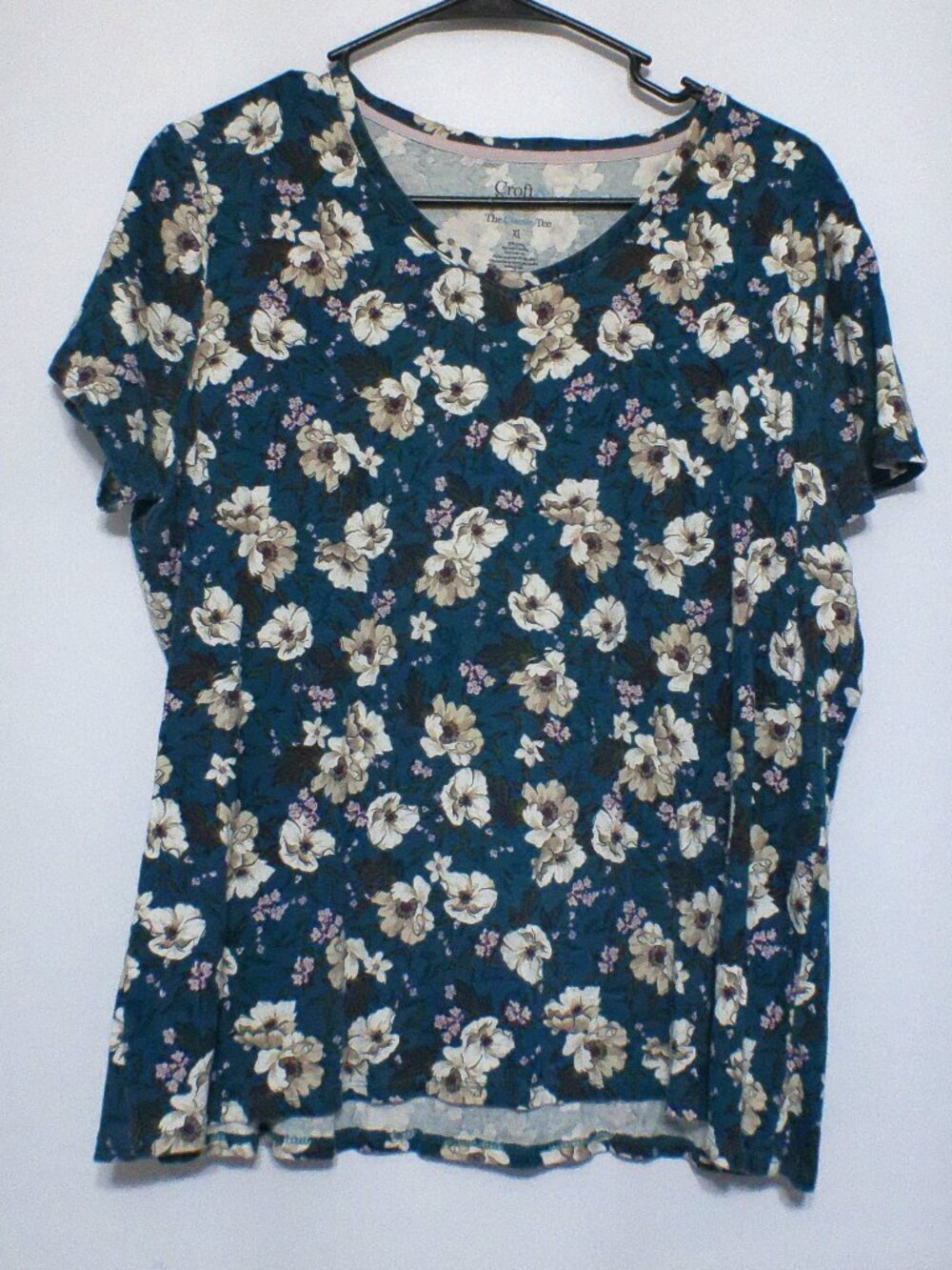 Croft & Barrow Women’s XL Floral T-Shirt Blue Short Sleeve Classic Tee Casual